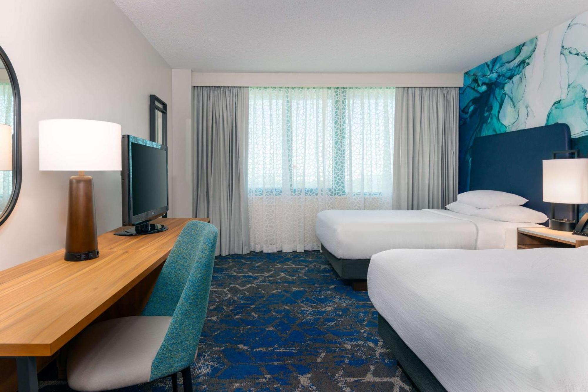 Embassy Suites By Hilton Tampa Usf Near Busch Gardens Экстерьер фото