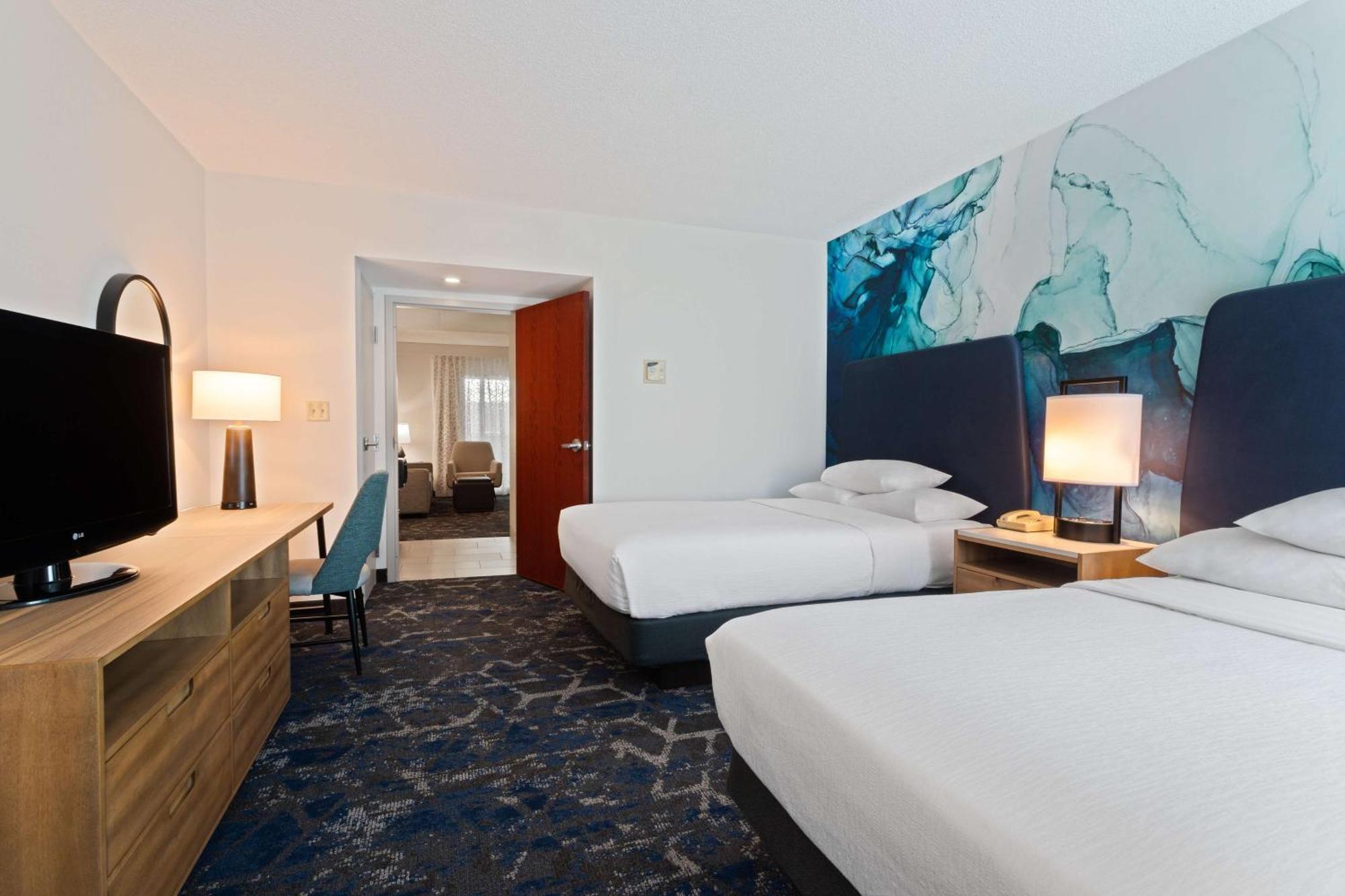 Embassy Suites By Hilton Tampa Usf Near Busch Gardens Экстерьер фото